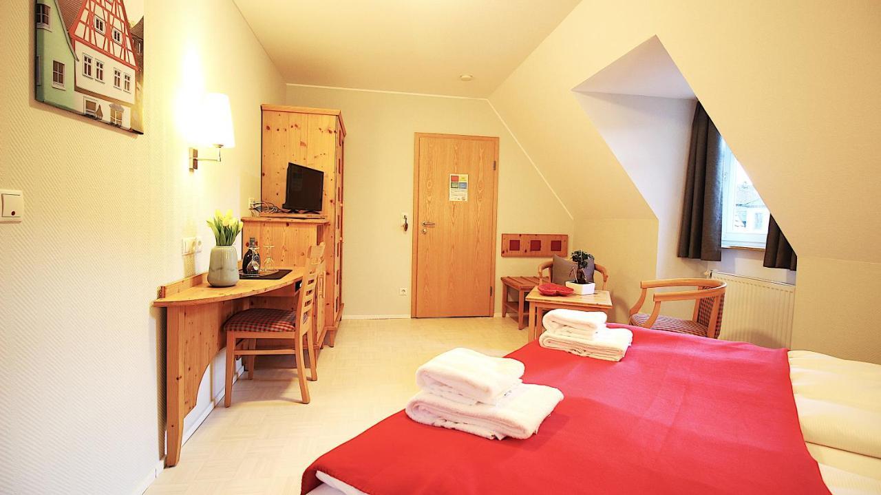 Aparthotel Alte Schmiede Dettelbach Exterior foto